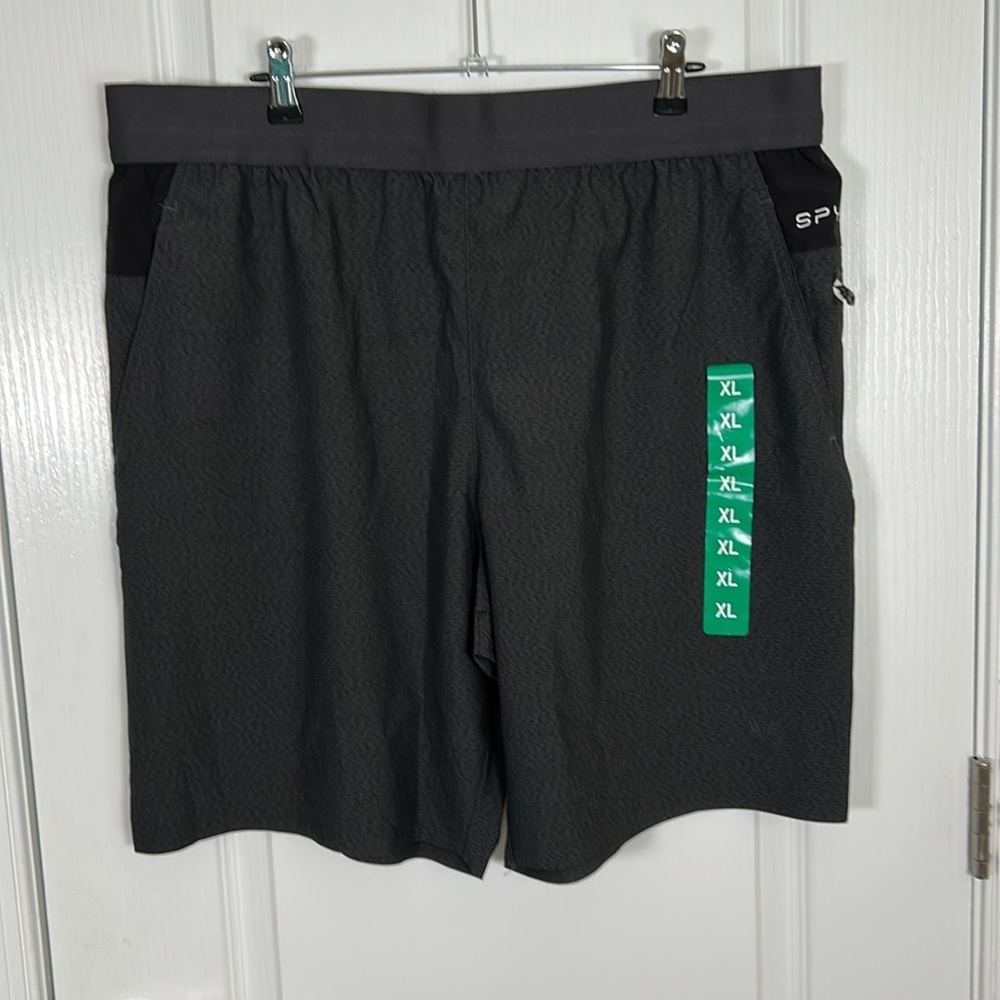 Spyder Men's Active Shorts XL Gray Black